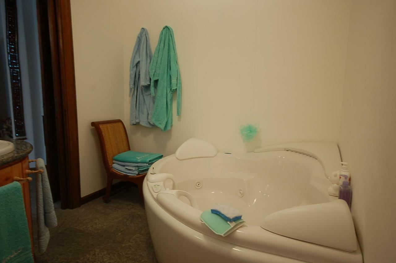 アオスタ Mon Reve Bed & Breakfast エクステリア 写真